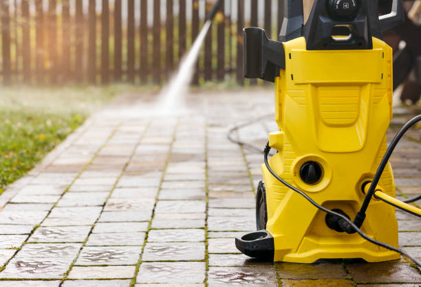 Best Animal Enclosure Cleaning  in Lincroft, NJ